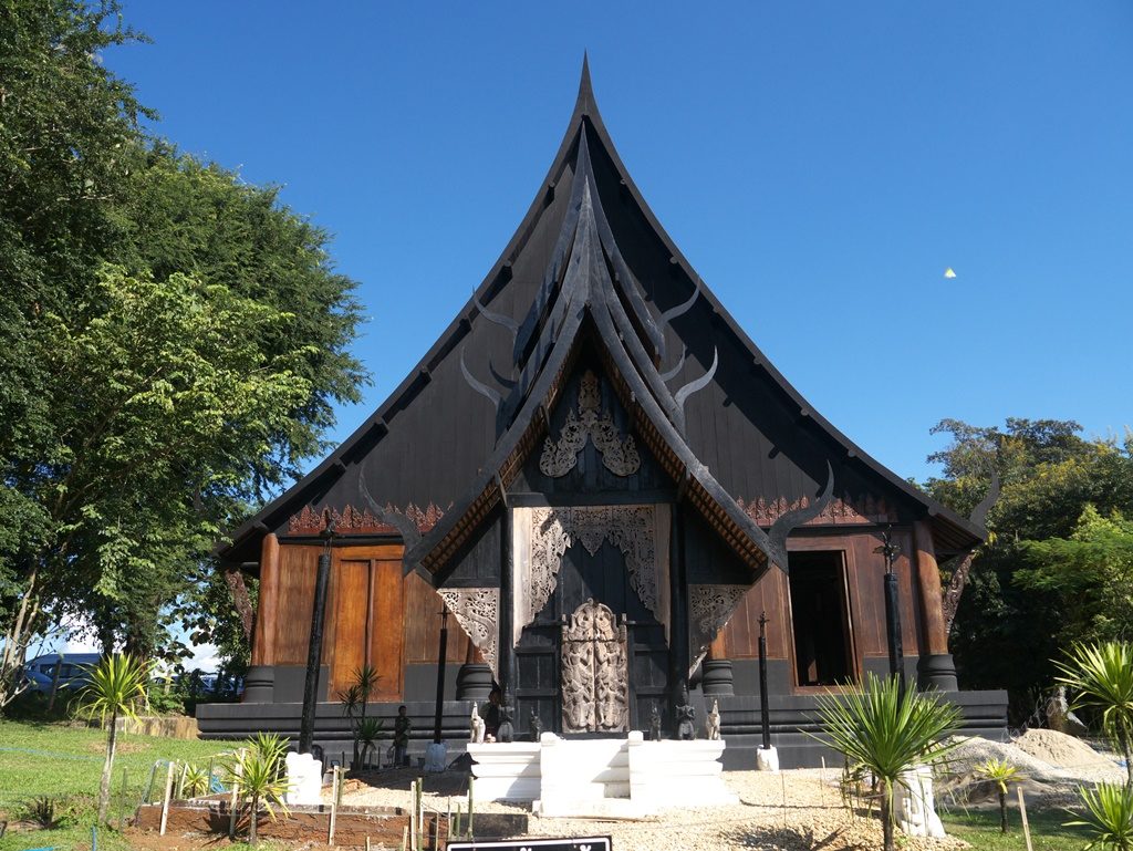  Black House Chiang Rai