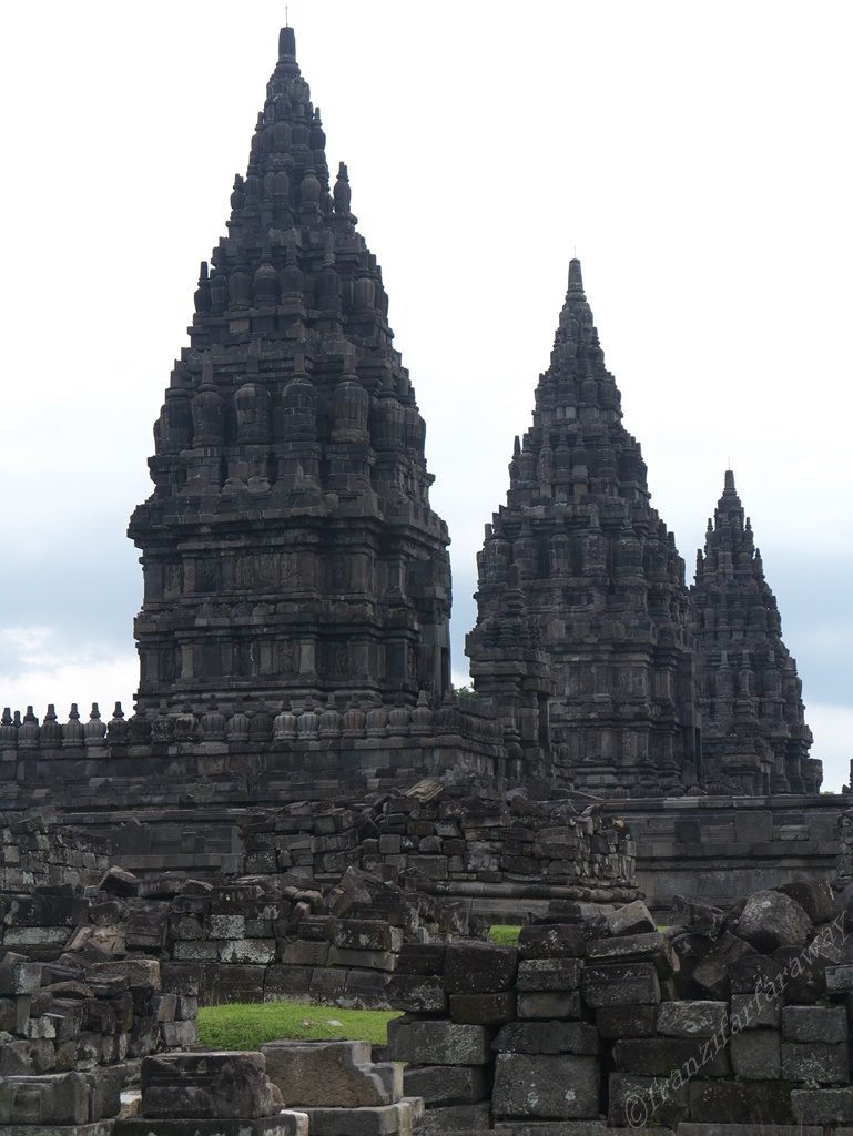 Prambanan und Borobodur