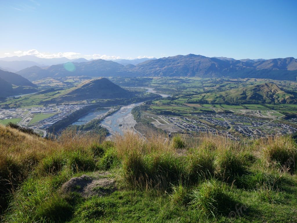 Queenstown and the Road to Paradise